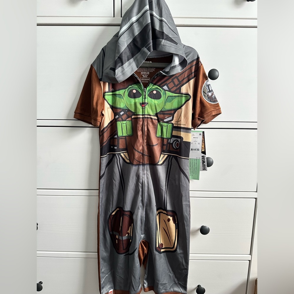 Kids onesie Lego Star Wars Mandelorian BNWT